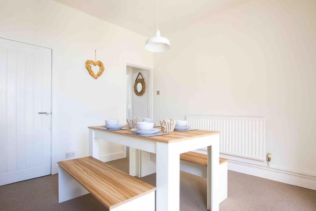 Beautiful 2 Bedroom House Close To The Seaside Cleethorpes Exterior photo